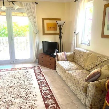 Willow Tree C 3 Nelson Holiday home *