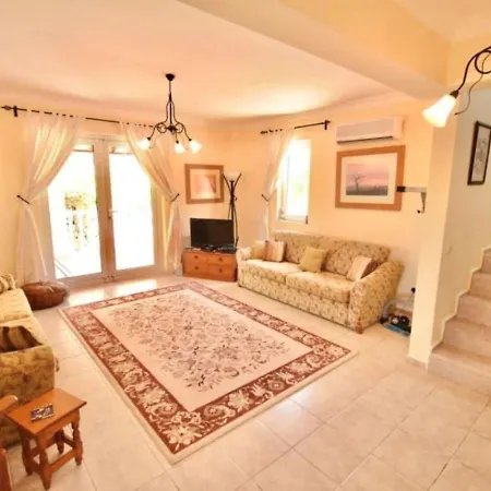 Willow Tree C 3 Nelson Holiday home *