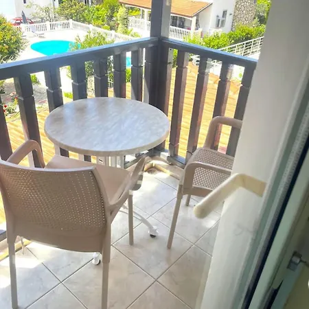 Willow Tree C 3 Nelson *